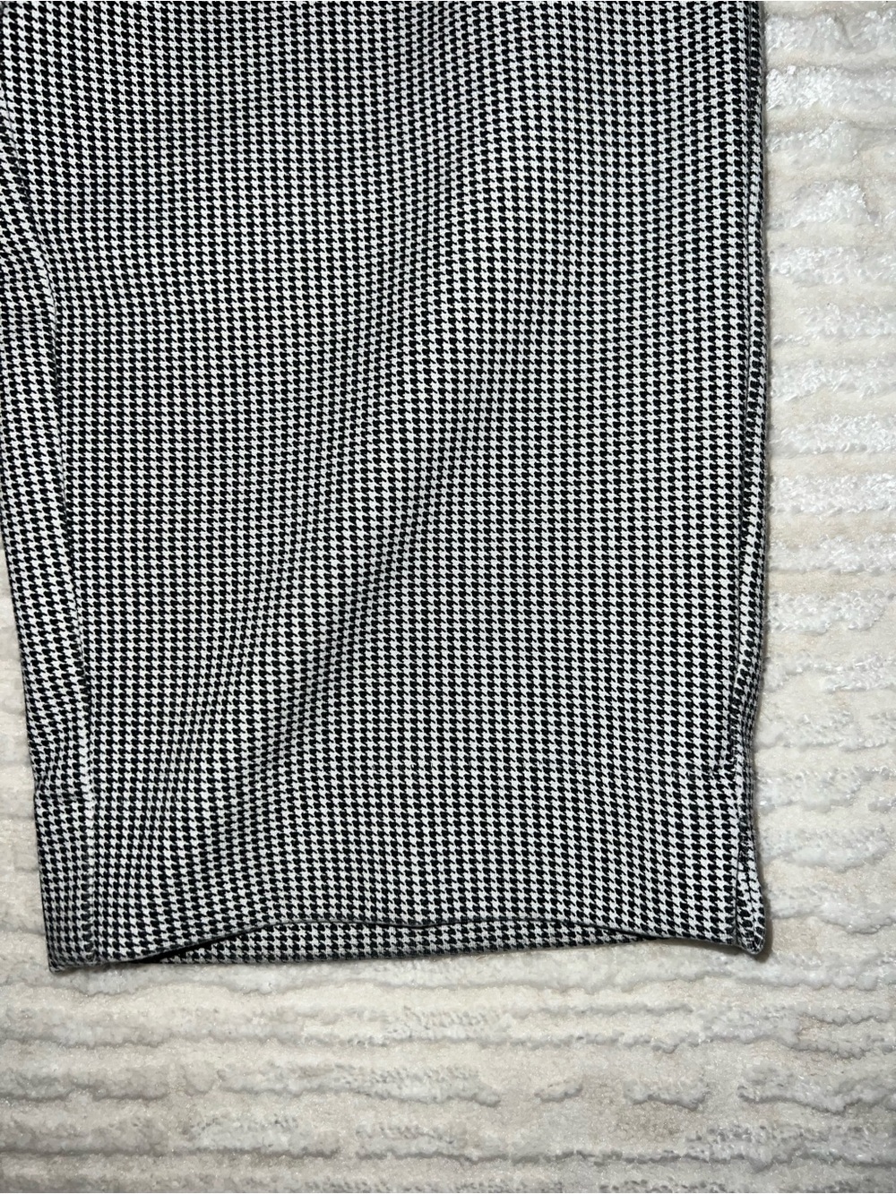 Chico's Black and White Houndstooth Slim Ankle Pants - Picture 3 of 5